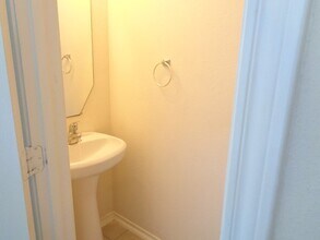 17147 Oakwood Chase Dr in Spring, TX - Building Photo - Building Photo