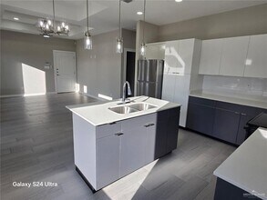 12 S Xanthia St in Alton, TX - Building Photo - Building Photo