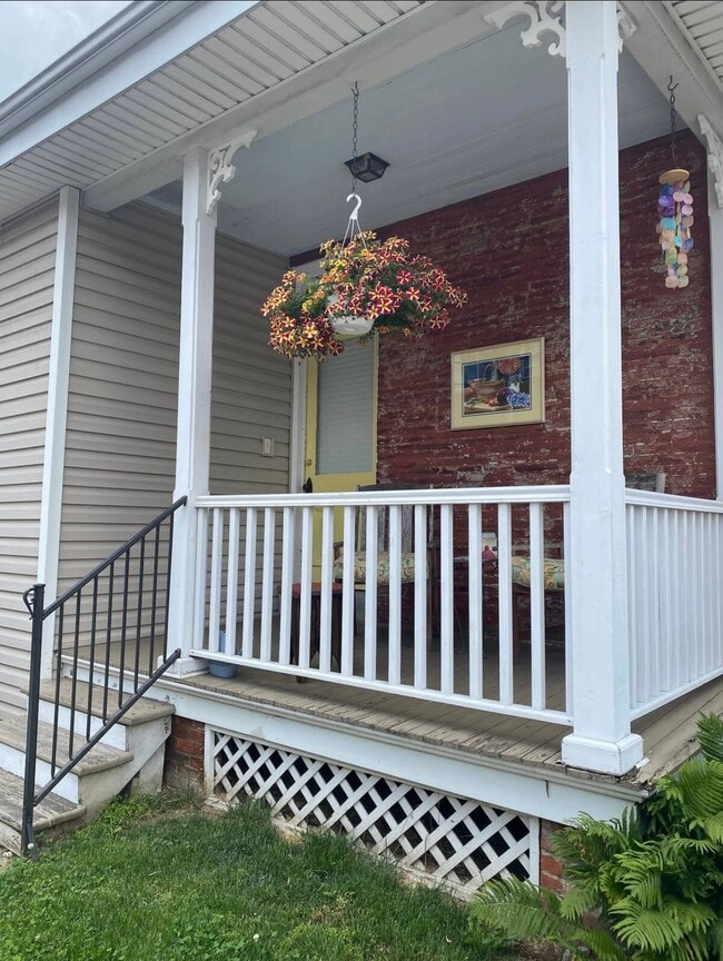 400 W Gay St, Unit A