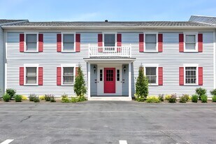 Court Royale in Schenectady, NY - Building Photo