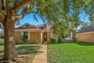 2216 Beauregard Pl in Bossier City, LA - Building Photo - Building Photo