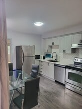 4831 Saint-Urbain Rue in Montréal, QC - Building Photo - Building Photo