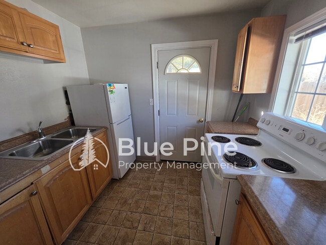340 N Water St in Arco, ID - Building Photo - Building Photo