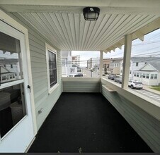 18 Highland Ave, Unit 18 Highland Avenue-Unit 2 in Hampton, NH - Building Photo - Building Photo