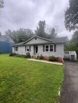 607 Casey Pl in Fredericksburg, VA - Building Photo