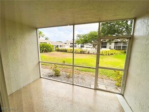 1302 Derbyshire Ct in Naples, FL - Building Photo - Building Photo