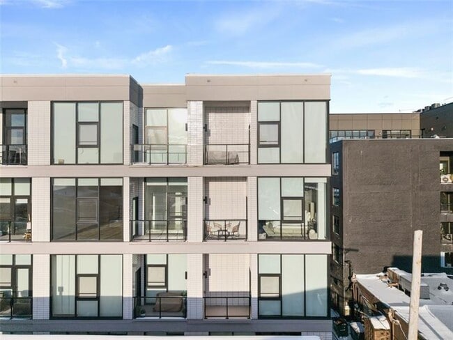 property at 2554 Smallman St