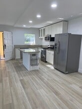 1271 NW 13th St in Boca Raton, FL - Building Photo - Building Photo