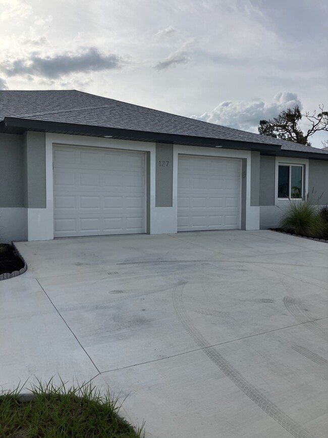 127 Boundary Blvd in Rotonda West, FL - Building Photo - Building Photo