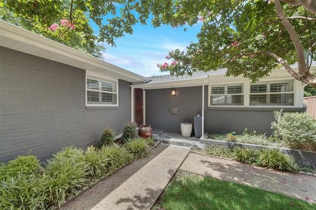 10135 Rockmoor Dr in Dallas, TX - Building Photo - Building Photo