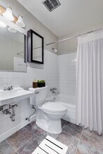 Uptown Estates in Minneapolis, MN - Foto de edificio - Building Photo