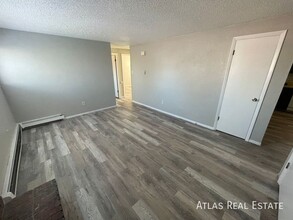 2855 Montebello Dr in Colorado Springs, CO - Foto de edificio - Building Photo