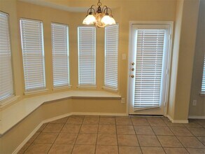 9501 Navarro St in Crowley, TX - Building Photo - Building Photo