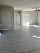 20257 Camino Torcido Lp in North Fort Myers, FL - Foto de edificio - Building Photo