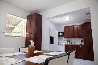 1821 Harding St in Hollywood, FL - Building Photo - Building Photo