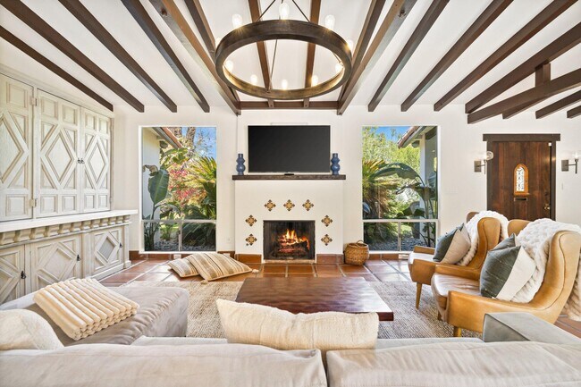 435 W Veredasur in Palm Springs, CA - Building Photo - Building Photo