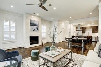 814a Olive St in Houston, TX - Building Photo - Building Photo
