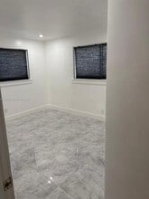 13847 Jackson St in Miami, FL - Building Photo - Building Photo