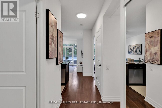 17 Ruddington Dr in Toronto, ON - Building Photo - Building Photo