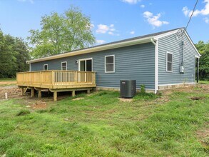 4876 Three Chopt Rd in Louisa, VA - Building Photo - Building Photo