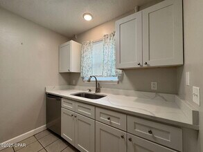 2507 W 10th St in Panama City, FL - Building Photo - Building Photo