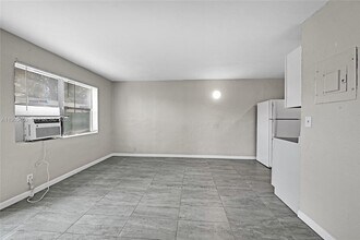 1710 NW 9th St in Fort Lauderdale, FL - Building Photo - Building Photo