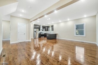 47 Greenwood Ave in Montclair, NJ - Building Photo - Building Photo