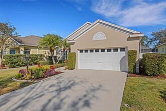 12319 Tall Pines Way in Lakewood Ranch, FL - Building Photo - Building Photo