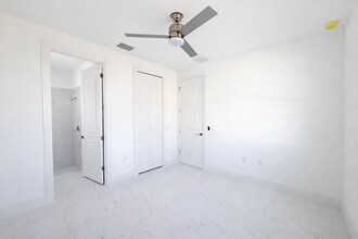 828 Holmes Ave in Lehigh Acres, FL - Building Photo - Building Photo