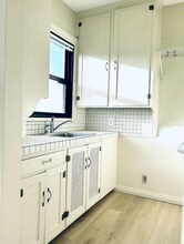 909 4th Ave N in Seattle, WA - Foto de edificio - Building Photo