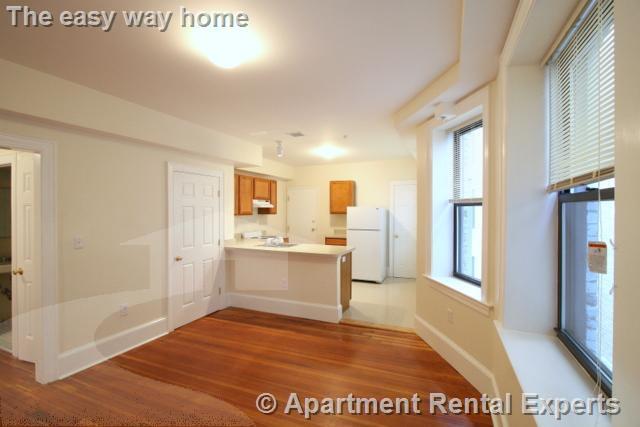 881 Massachusetts Ave in Cambridge, MA - Building Photo - Building Photo