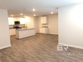 10909 Northern Dancer Ct in Daphne, AL - Building Photo - Building Photo