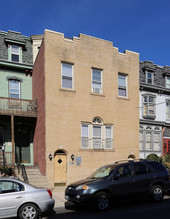 Campus Apartments in Philadelphia, PA - Building Photo - Building Photo