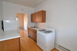 830 W Waveland Ave in Chicago, IL - Building Photo - Building Photo