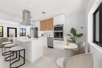 8246 NE 2nd Ct in Miami, FL - Building Photo - Building Photo