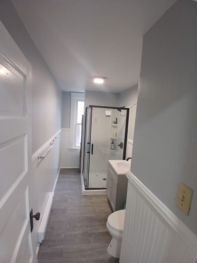 8 Agawam St, Unit 3
