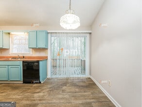 667 Rae Dr SW in Lawrenceville, GA - Building Photo - Building Photo