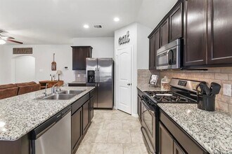 3010 Dripping Springs Ct in Katy, TX - Building Photo - Building Photo