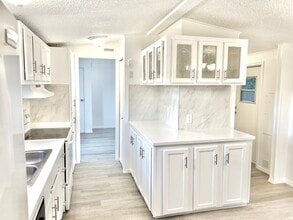 14051 SE 63rd Ter in Summerfield, FL - Foto de edificio - Building Photo