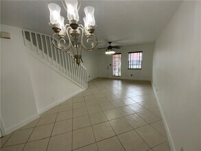 6739 Sienna Club Dr in Lauderhill, FL - Building Photo - Building Photo