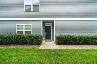 5440 Safe Harbour Way in Virginia Beach, VA - Building Photo - Building Photo
