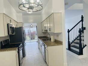 2813 Powell Ct in Naperville, IL - Building Photo - Building Photo