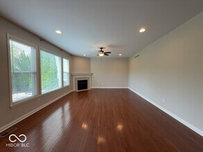 13052 Whitten Dr N in Fishers, IN - Building Photo - Building Photo