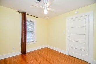 4528 Magnolia St in Bellaire, TX - Building Photo - Building Photo