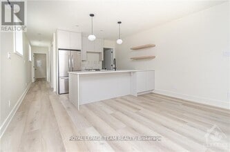 13 Fifth Ave in Ottawa, ON - Building Photo - Building Photo
