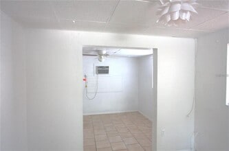615 Shore Rd in Nokomis, FL - Building Photo - Building Photo