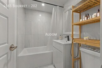 4865 Av Bourret in Montréal, QC - Building Photo - Building Photo