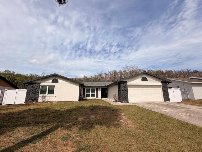 106 W Cedarwood Cir in Kissimmee, FL - Building Photo - Building Photo