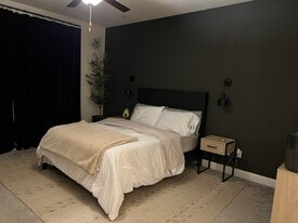 432 Noble Dr in Merced, CA - Building Photo