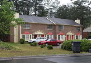 1242 Sweet Pine Dr in Norcross, GA - Building Photo